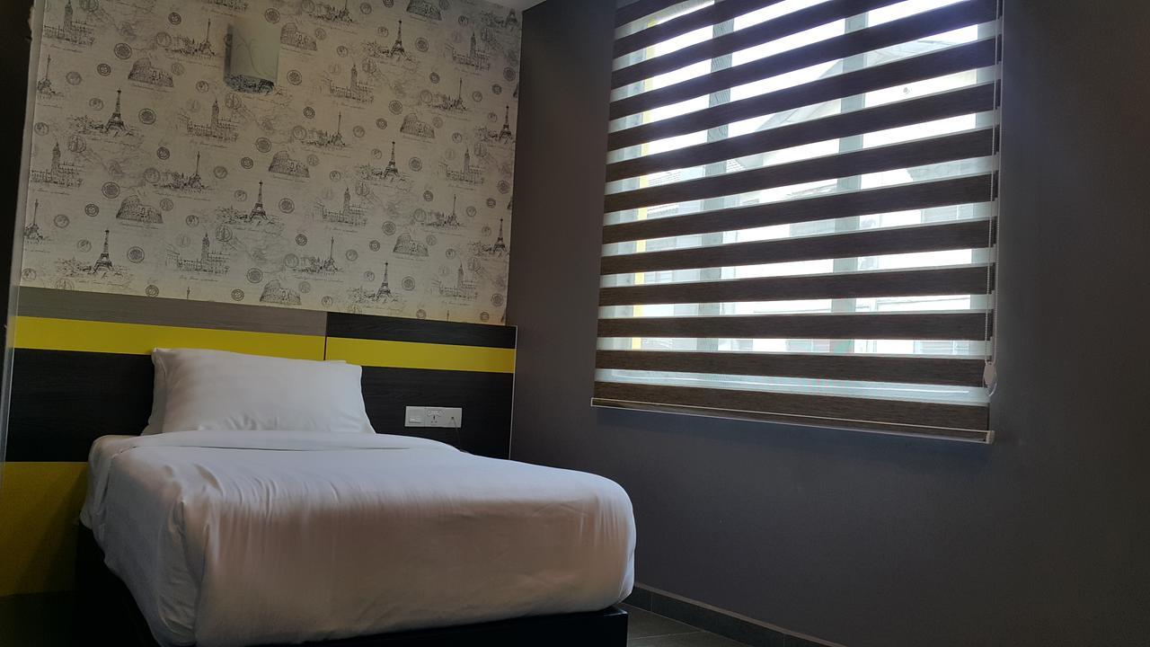Boutique 3*